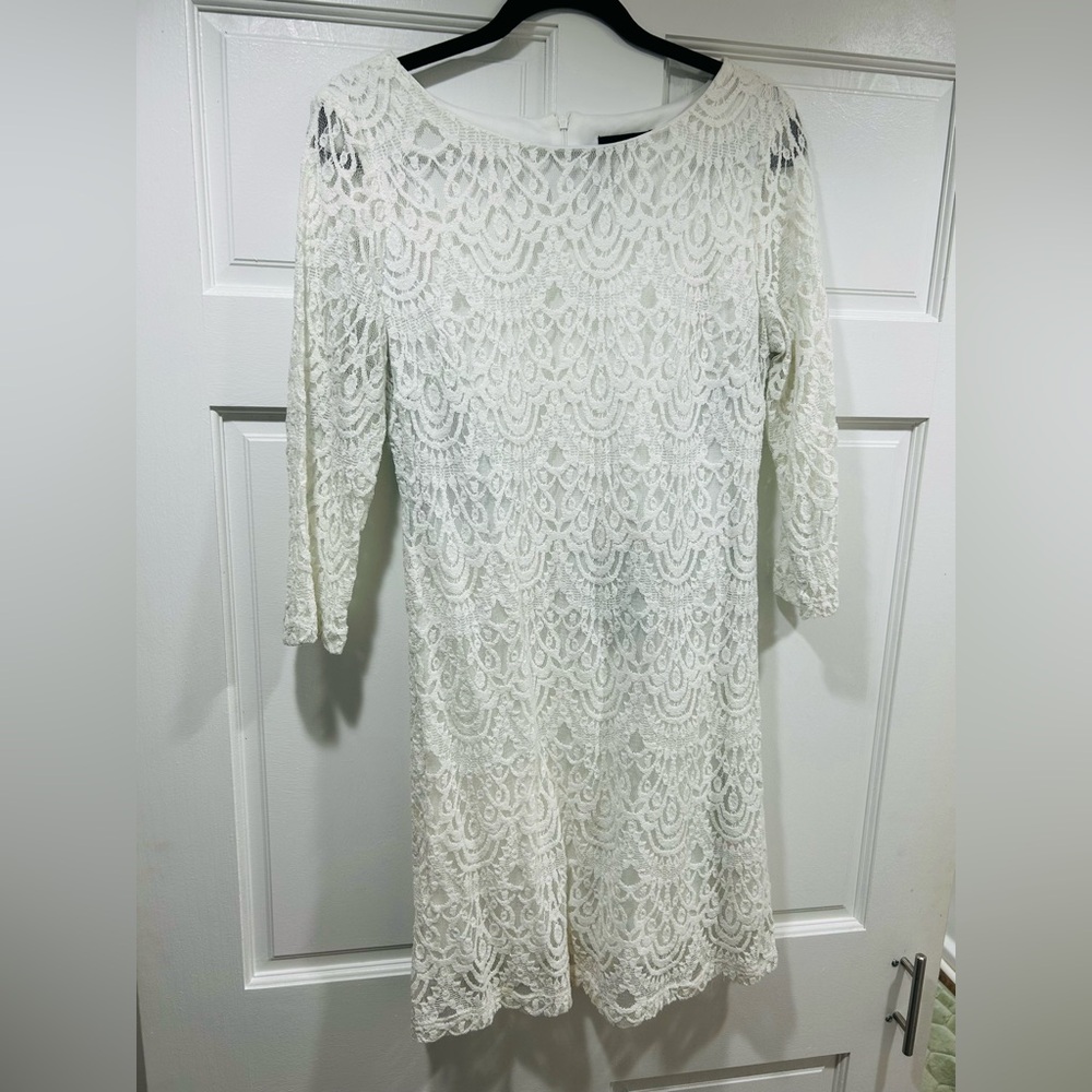 Elegant White Lace Dress